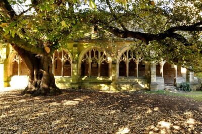 Oxford Official Ghost Tour - Stop focus: what you’ll see around the colleges and hear from the guide