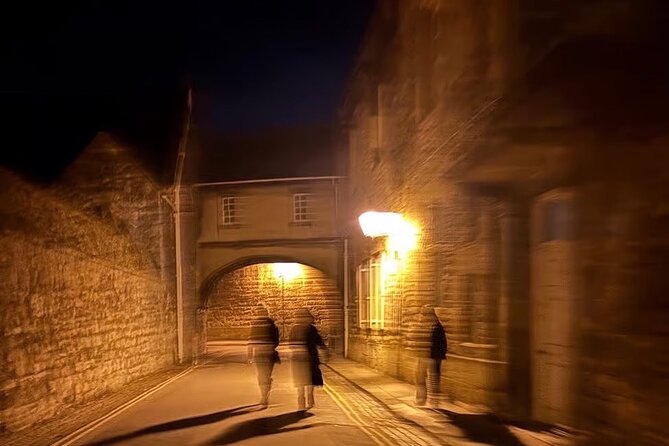 Oxford Twilight Ghost Tour - Who should book the Oxford Twilight Ghost Tour