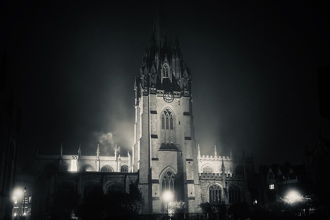 Oxford Twilight Ghost Tour - Simon’s Oxford stories: history with bite