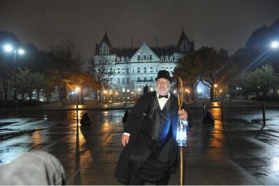 Palm Beach Ghost Tour - Stop 1: Worth Avenue Clock Tower and the Flying Dutchmen tales