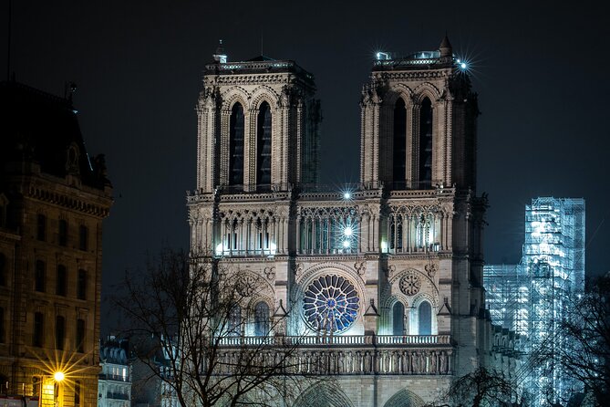 Paris Mysterious and Dark Stories Walking Tour - Small Group - Hôtel de Ville: where the tour starts with a heavy mood