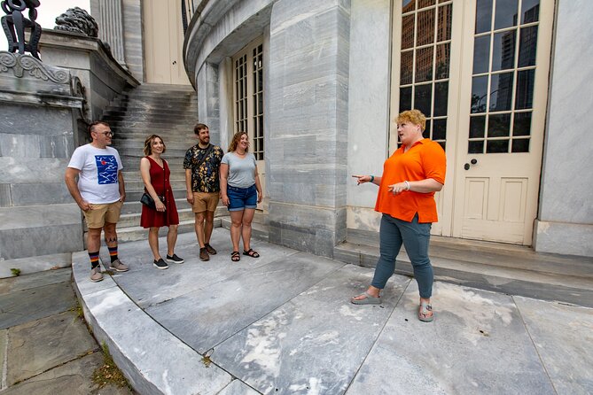 Philadelphia's Haunted History & Ghost Nighttime 1.5 Hour Tour - Key things you’ll notice on this Philly night tour