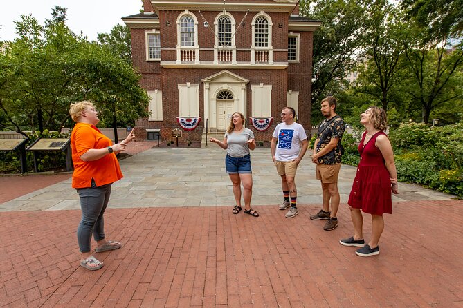 Philadelphia's Haunted History & Ghost Nighttime 1.5 Hour Tour - Betsy Ross House: where stitching stories turn spooky