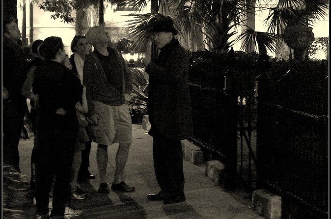 Private Savannah Ghost Walks with The Founder - Hoodoo Boo Hag Block: Gas-Lit Courtyard, Shadow Hags, Bones