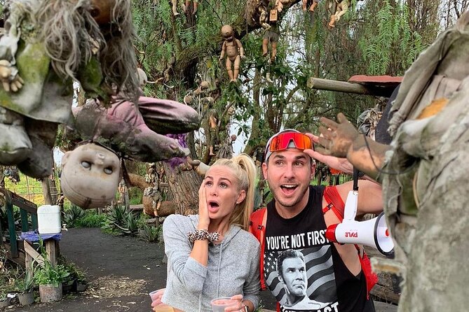 Private tour to the spooky Island of the Dolls in Xochimilco - Quick highlights before you go