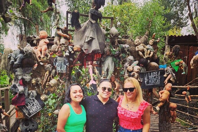 Private tour to the spooky Island of the Dolls in Xochimilco - Meeting at Embarcadero Caltongo: where the day starts and ends