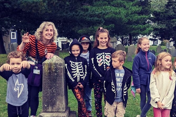 Salem Kids Slightly Spooky Tour - Salem Kids Slightly Spooky Tour: a teacher-led walk built for attention spans