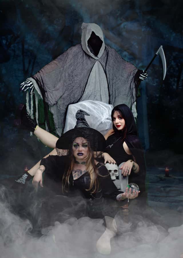 Salem: Ultimate Dead of Night Walking Ghost Tour - Meet at 210 Essex St. and Start at 9PM