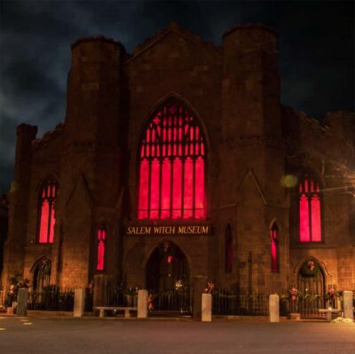 Salem: Ultimate Dead of Night Walking Ghost Tour - What you do during the tour (and what you don’t)