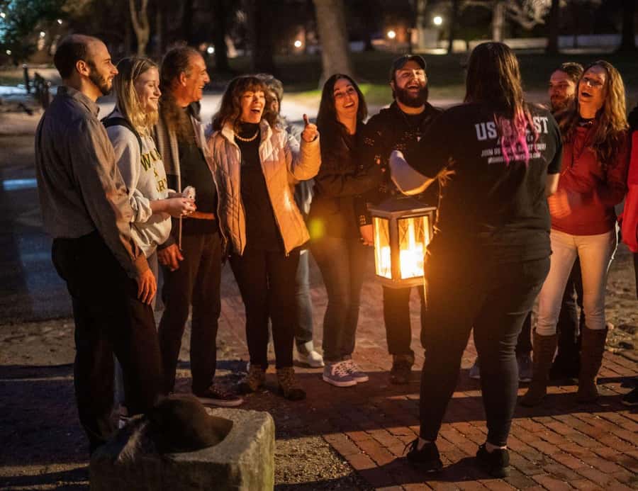 Salem: Ultimate Dead of Night Walking Ghost Tour - The guide experience: lanterns, photos, and real engagement
