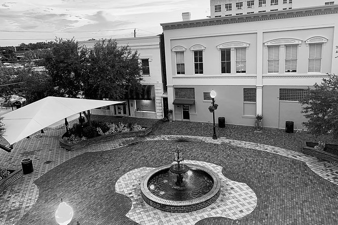Sanford Ghost Tour - The inside-the-haunted-building moment: how to get the most out of it