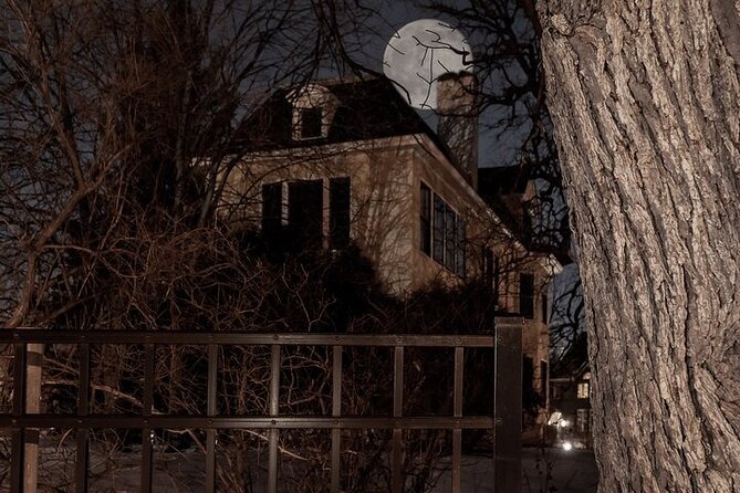Santa Monica Sinister Sins & Sorrow Ghost Tour - Alan Sheppard, Julia Roberts, and a 1950s dive bar with stories