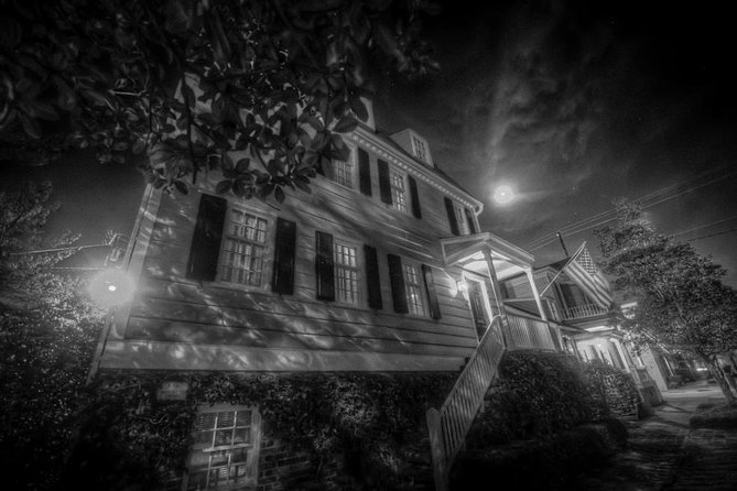 Savannah America's Most Haunted City® Walking Ghost Tour - Why a Savannah Ghost Walk Feels Right at Night