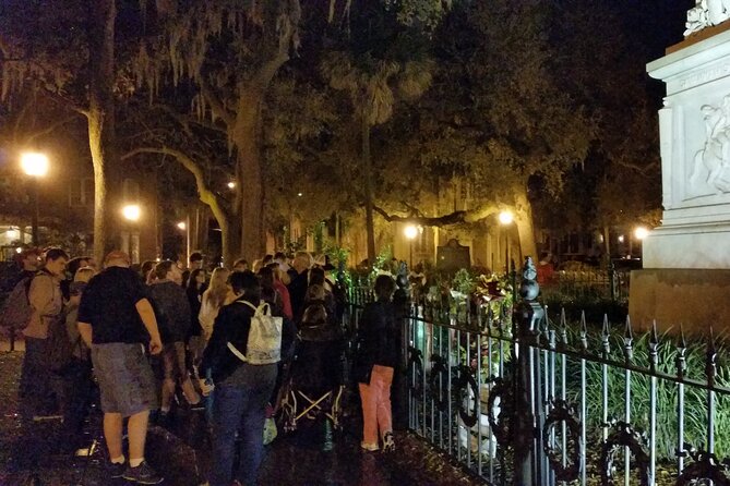 Savannah Ghost Tour with the Guy in the Kilt + Bar Stops - Walking the Haunted Historic District: What the Stops Are Really For