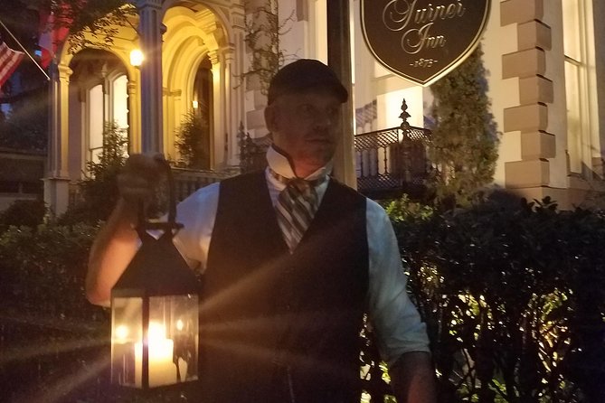 Savannah History and Haunts Candlelit Ghost Walking Tour - Ending at Colonial Park Cemetery: what the finish feels like