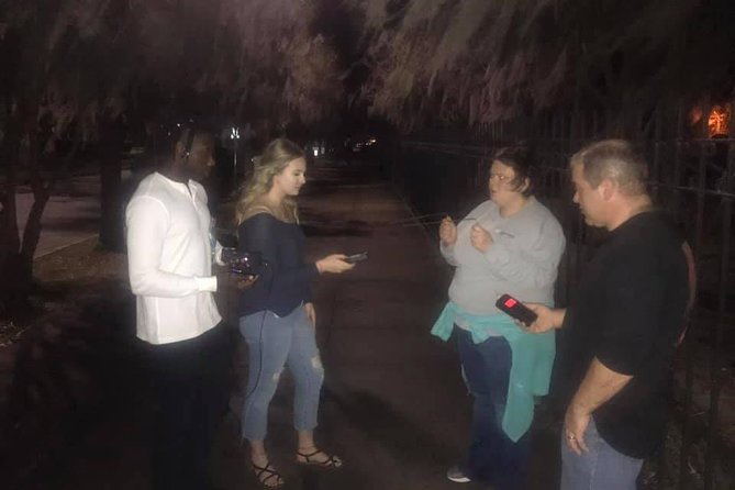 Savannah Psychic Guided Ghost & Cemetery Tour - Timing, meeting point, and how to be comfortable on a 10:00 pm walk
