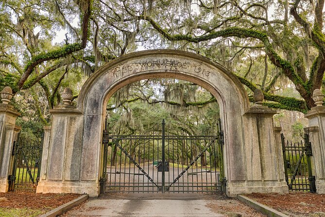 Savannah Psychic Guided Ghost & Cemetery Tour - Safety, waivers, and common-sense prep
