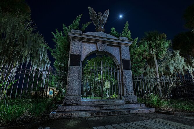 Savannah Quest Experience: Ghost Hunt - Ghost Hunt as a walking game through Savannah