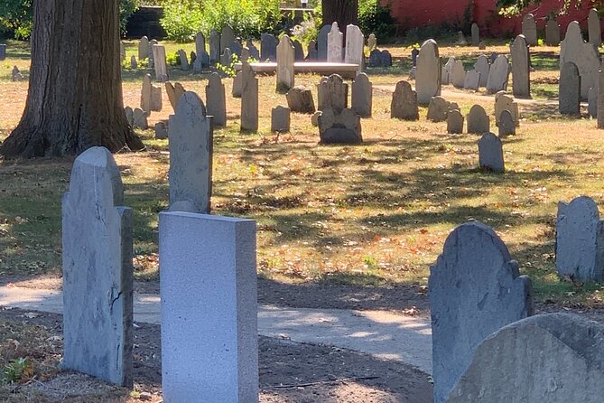 Self-Guided Smartphone Ghost Walking Tour in Salem - Stop 4: Bewitched Statue of Elizabeth Montgomery