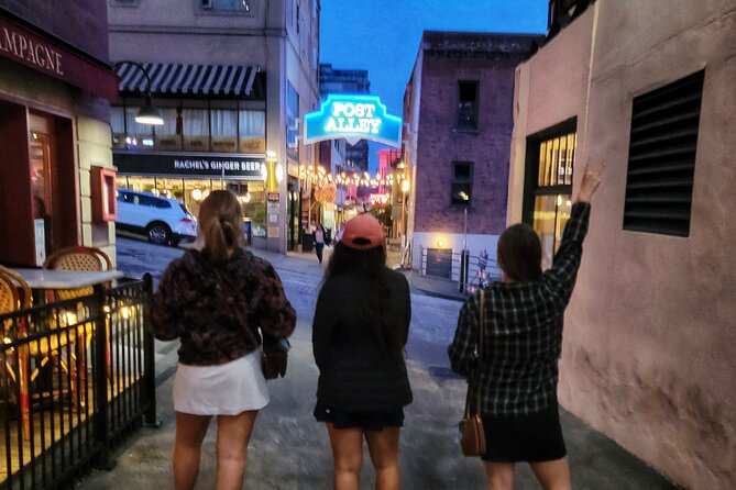Spirits Unleashed: Ghost Hunting and Booze at Pike Place Market - Entering Pike Place’s Haunted Happy Hour Mood