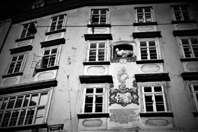 Spooky Vienna Ghost Tour in English - Wiener Staatsoper: why Vienna has two phantoms to talk about