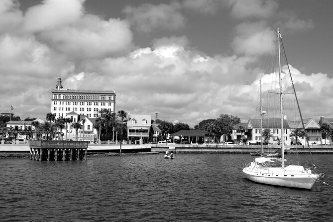 St. Augustine's Lost Souls: a Smartphone Audio Ghost Tour - Stops 16–19: lighthouse mention and the Castillo finish
