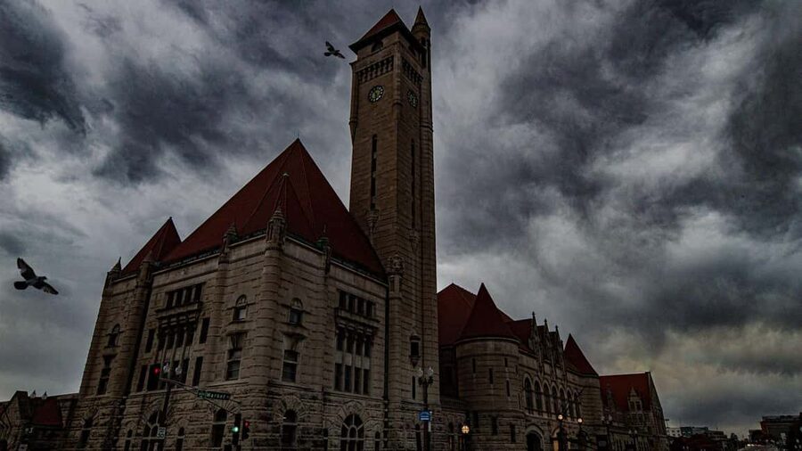 St. Louis Ghost Tour: Sinister Sins & Shadows - How Much Walking Is Really Involved?