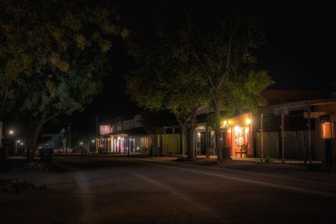 The Bullets and Bordellos Ghost Tour in Tombstone - What the tour actually delivers: bullets, bordellos, and real crime stories