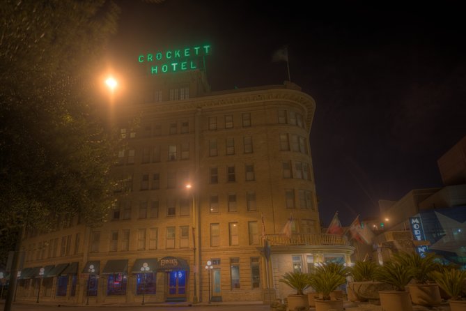 The Madames and Mayhem Walking Ghost Tour - How the Guides Keep It Spooky (and Not Cheesy)