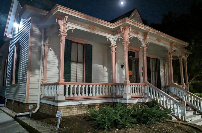 The Original Raleigh Ghost Walk - What you’ll hear: urban legends with a guide who knows the material