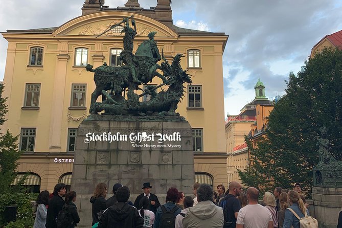 The Original Stockholm Ghost Walk and Historical Tour - Gamla Stan - Cobblestones and Cold Nights: What to Wear