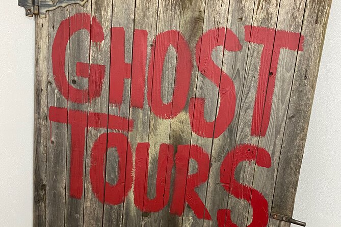 The San Antonio Ghost Walk - Getting ready at 507 E Houston St: arrive early, get your bearings