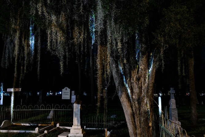 Tides of Tethered Terror: Tampa Ghost Tours - Hotel Flor Tampa Downtown Area: From Tallest-in-Florida Ambition to Uneasy Hauntings