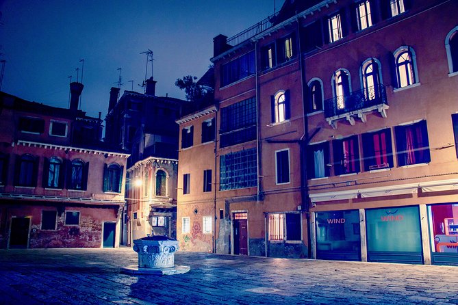 Venice Ghost & Legends Walking City Tour - Why a Venice ghost walk at dusk works