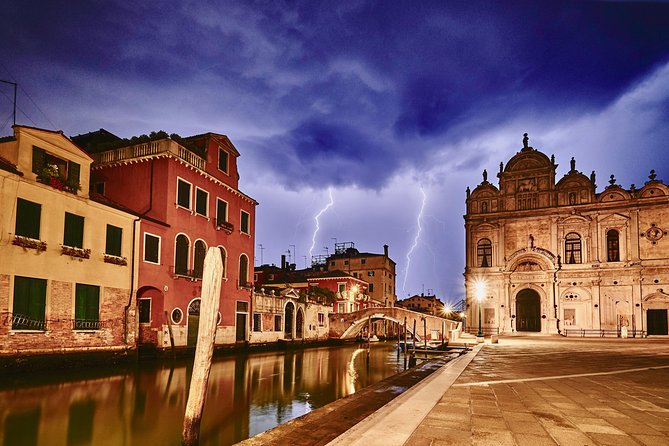 Venice Ghost & Legends Walking City Tour - Cannaregio at night: dark alleys plus getting your bearings