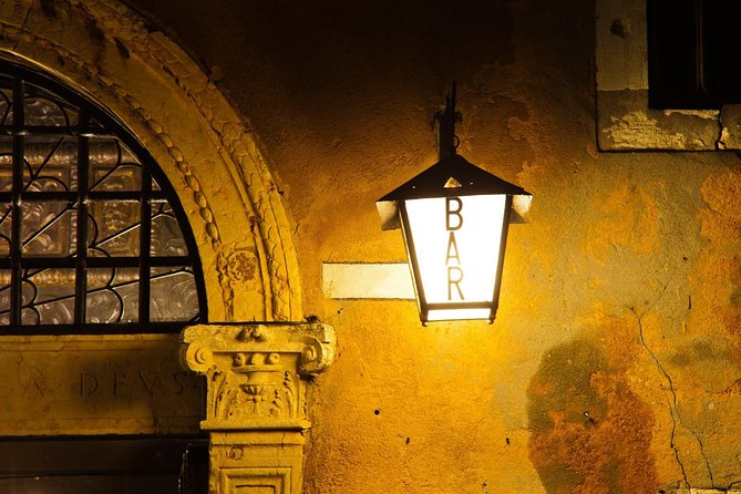 Venice Ghost Stories, Legends and Anecdotes Tour - Meeting at Campo San Bortolomeo: where the story begins