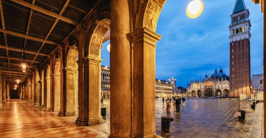 Venice: The Ghost & Legends Walking Tour - Key things I’d plan around