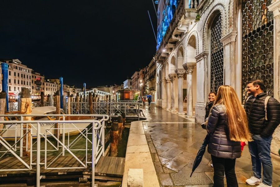 Venice: The Ghost & Legends Walking Tour - Ghost stories that actually feel Venetian