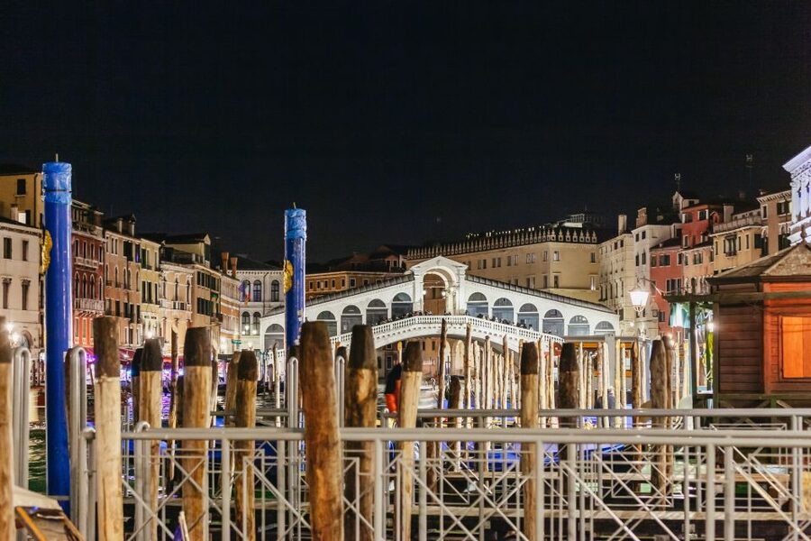 Venice: The Ghost & Legends Walking Tour - Campo San Giovanni e Paolo: big past, heavy mood