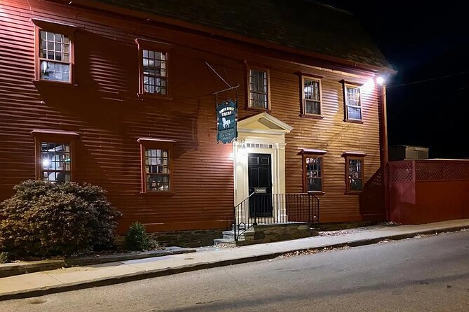 Walking Ghost Tour Through Newport RI - Who this tour fits best (and who might want a different option)