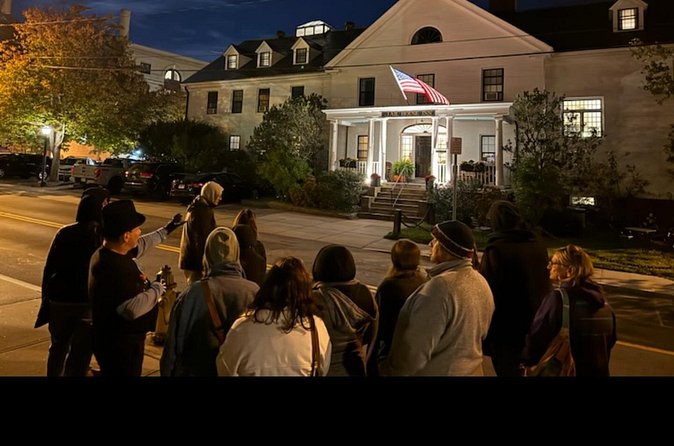 Walking Ghost Tour Through Newport RI - Tips to make your night smoother (and more fun)