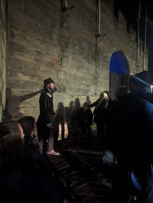 Warwick: Ghost, Crime & Murder Walking Tour - Key tour takeaways