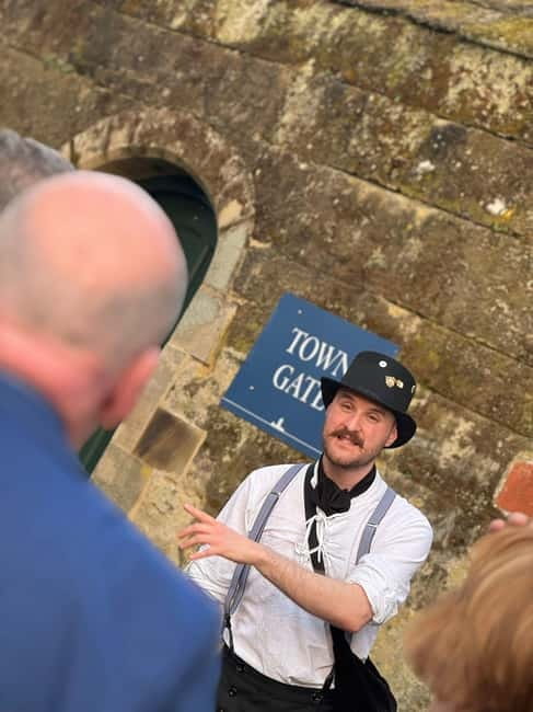 Warwick: Ghost, Crime & Murder Walking Tour - Ending in Warwick market square: keep the night going