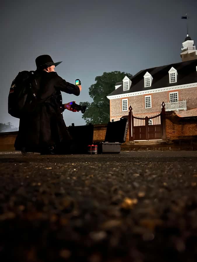 Williamsburg: Dead of Night Tour with Paranormal Equipment - Learning the Paranormal Gear: Spirit Box, Rem Pod, and More
