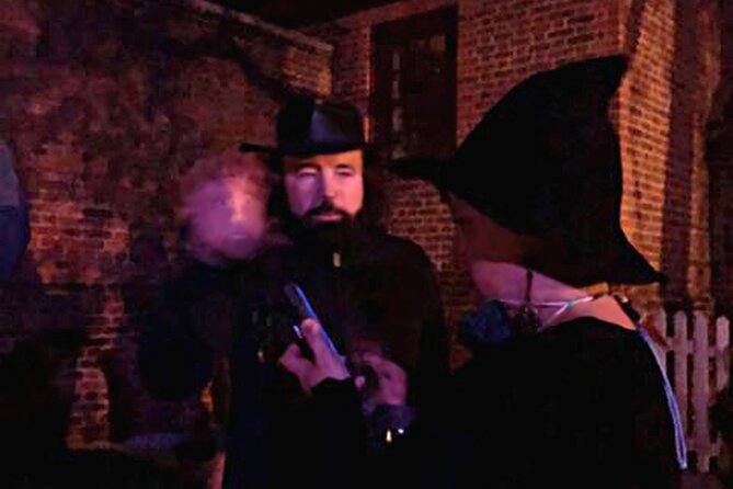 Williamsburg East Ghost Tour - Who this ghost photo tour is best for