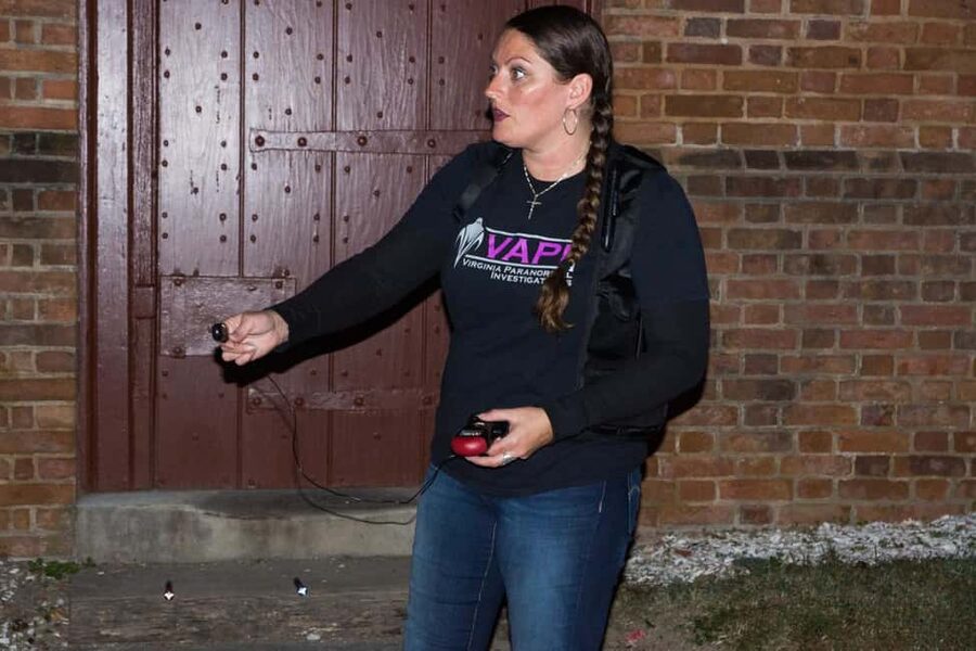 Williamsburg: Echoes of Twilight Late-Night Ghost Tour - Eastern Lunatic Asylum: why the stories feel heavier